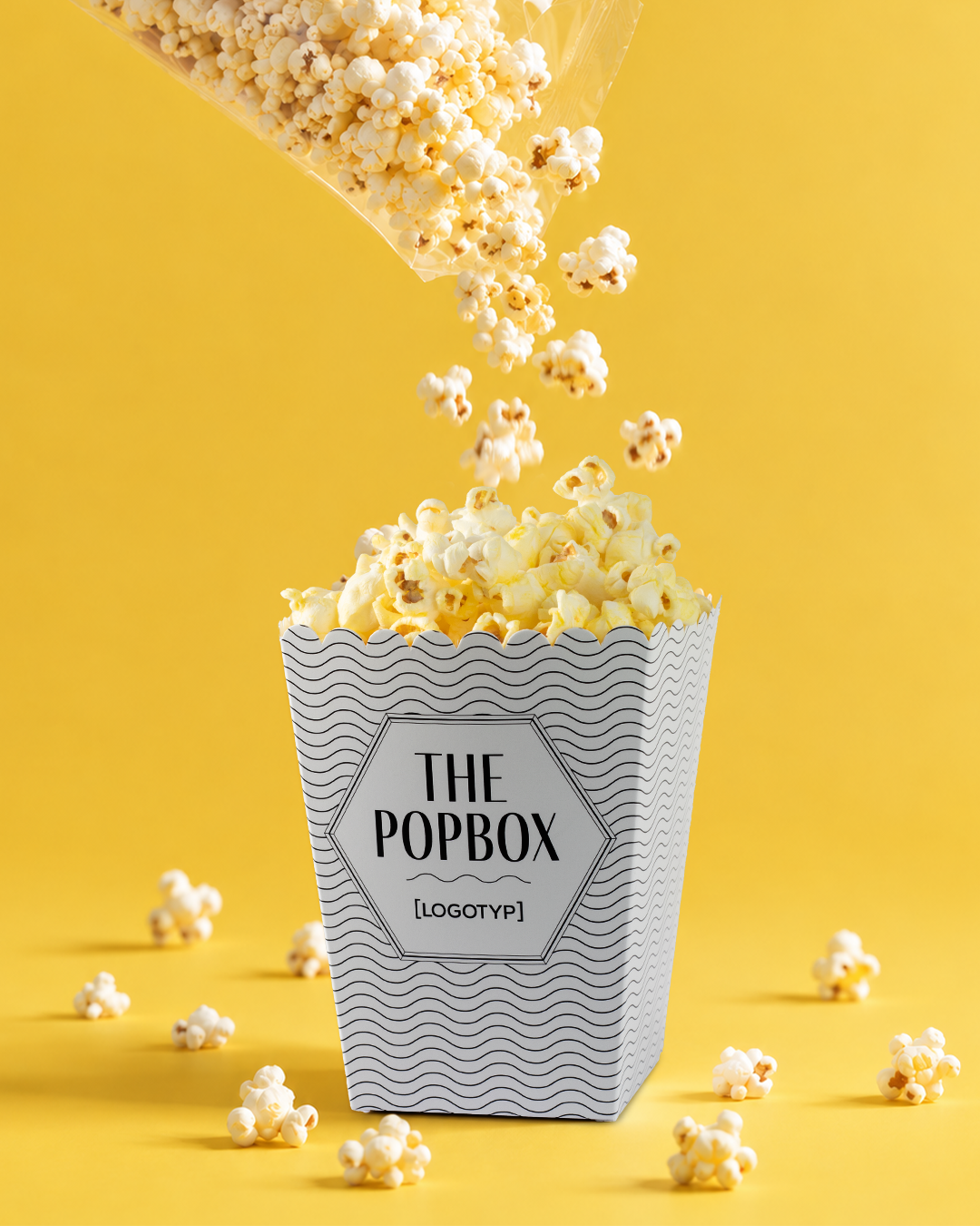 Popcornbägare Stor med färdigpoppade popcorn
